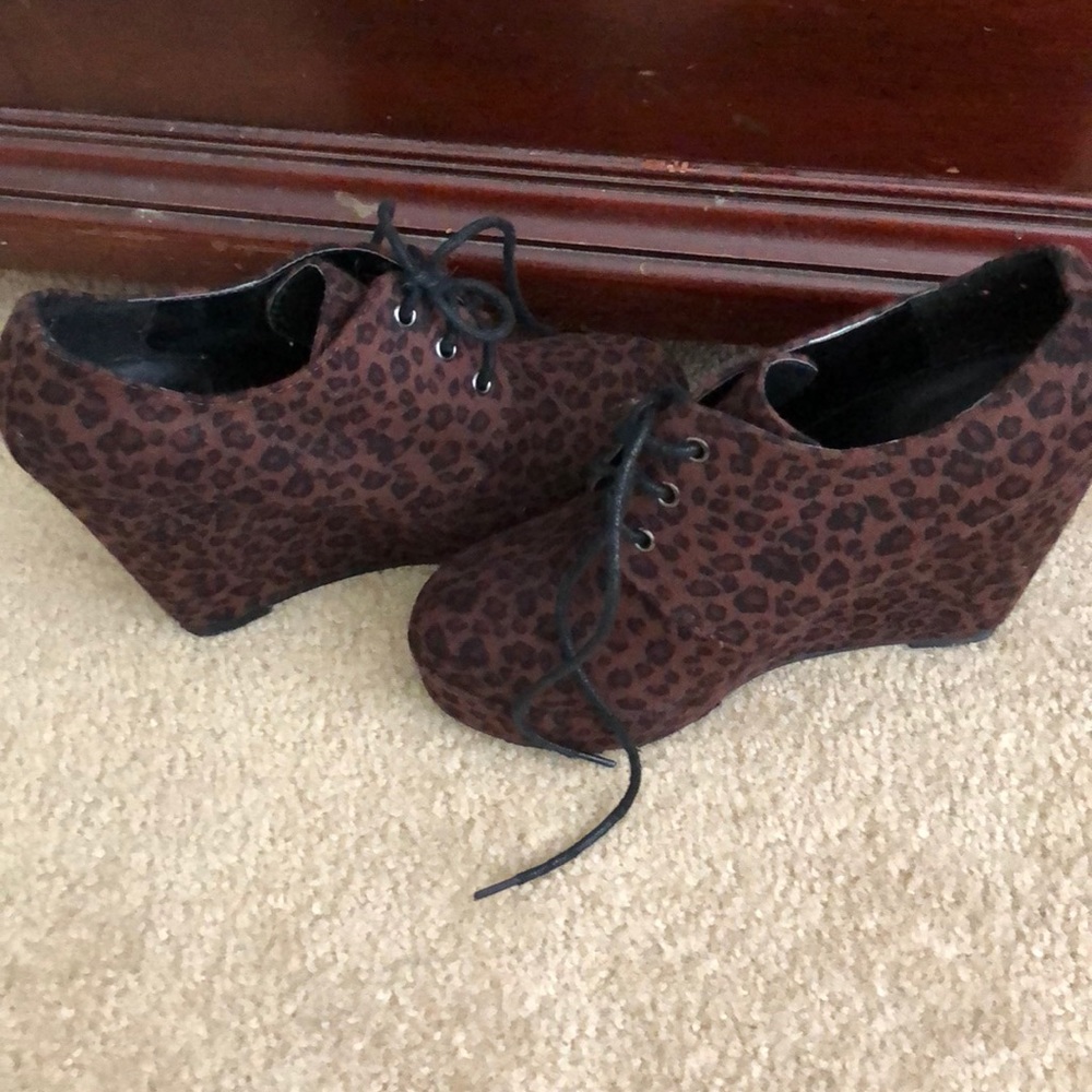 Leopard ankle booties - Picture 2 of 3